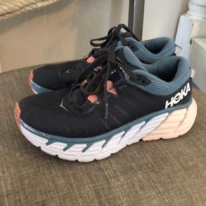 Women Hoka one one, shoes, size 7D, blue